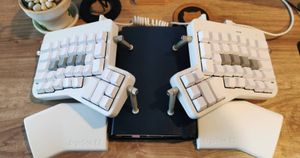 แชร์ประสบการณ์ปรับมาใช้ Ergodox EZ และ Dvorak layout ในหนึ่งเดือน EP 1: Ergodox EZ
